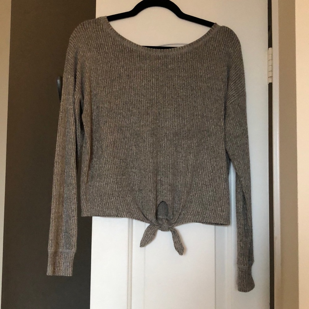 Gray Tie-Front Long Sleeved Top